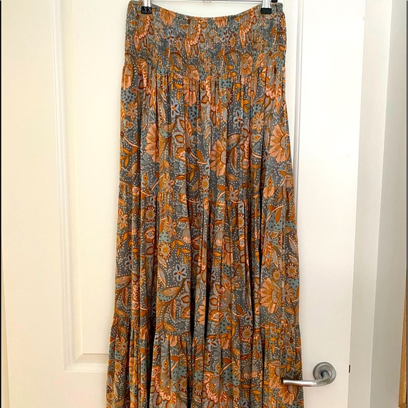 dreamcatcher Dresses & Skirts - DREAMCATCHER Bohemian Maxi Skirt sized 10